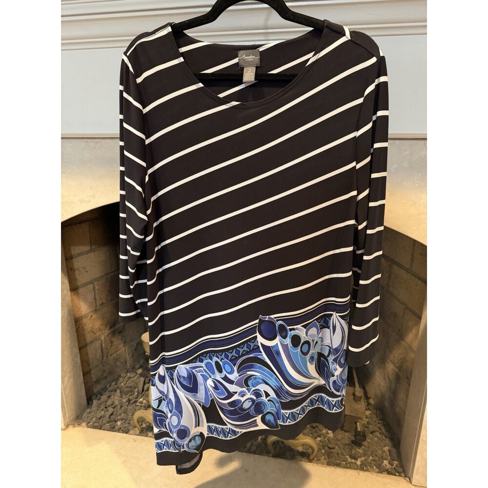 Chico's Travelers Black White Colorful Floral Asymmetric Hem Tunic Top Sz 2 (L)